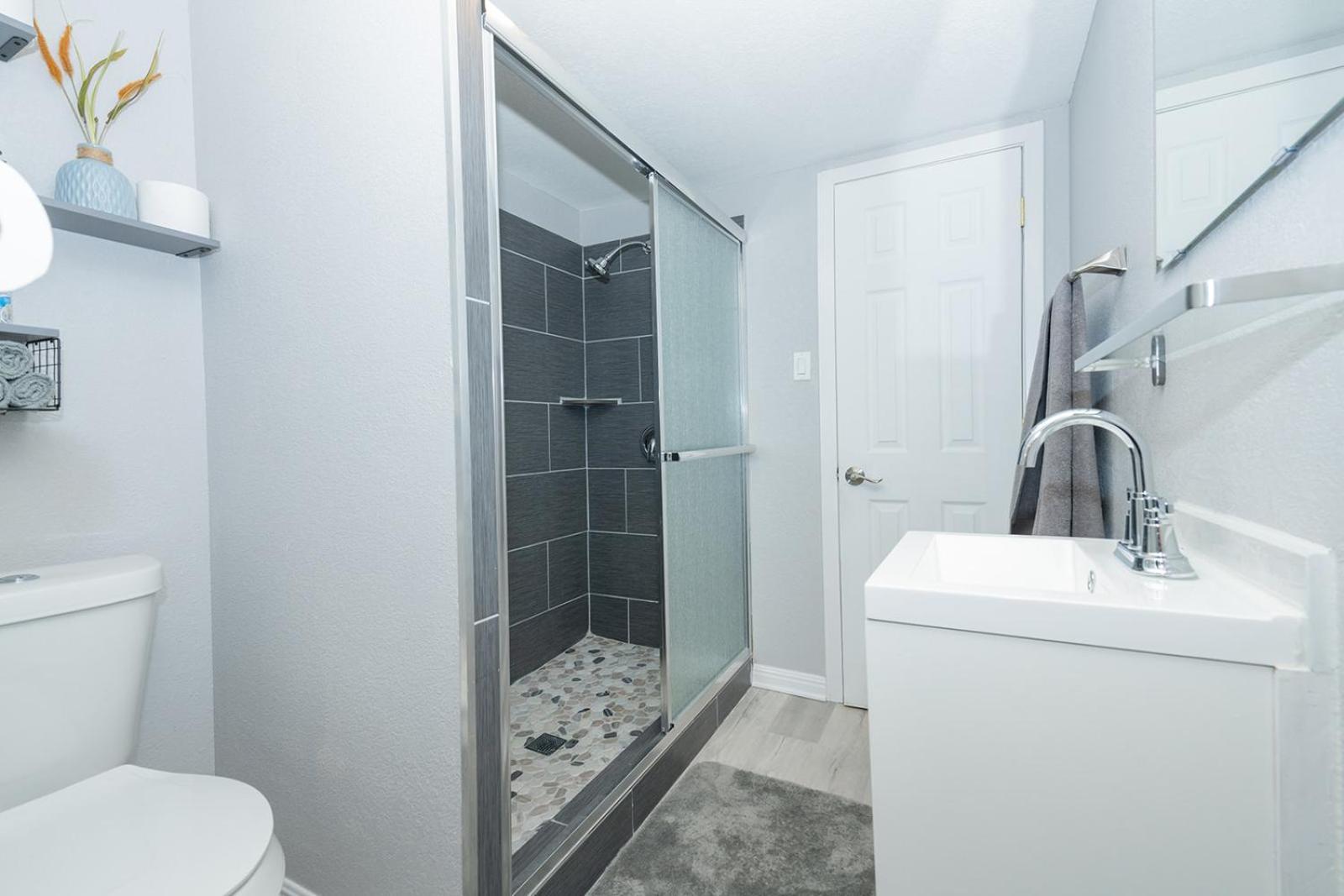 Award Winning Cultural Heritage Home Near Downtown - Walk To 6Th Street Остин Екстериор снимка
